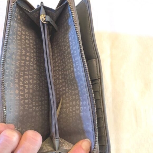 KATE SPADE | Gray Pebbled Leather Wallet - Picture 5 of 7